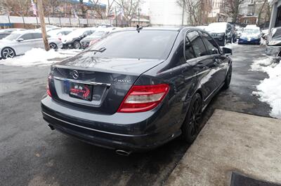 2011 Mercedes-Benz C 300 Sport 4MATIC   - Photo 8 - Newark, NJ 07104