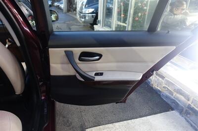 2009 BMW 328i xDrive   - Photo 17 - Newark, NJ 07104