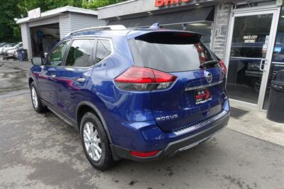 2019 Nissan Rogue SV   - Photo 6 - Newark, NJ 07104