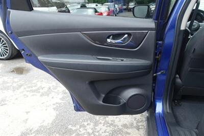 2019 Nissan Rogue SV   - Photo 12 - Newark, NJ 07104