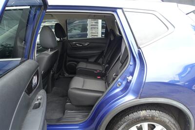 2019 Nissan Rogue SV   - Photo 11 - Newark, NJ 07104