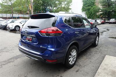 2019 Nissan Rogue SV   - Photo 8 - Newark, NJ 07104