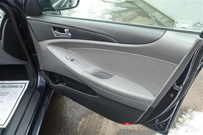 2013 Hyundai SONATA GLS - Photo 17 - Newark, NJ 07104