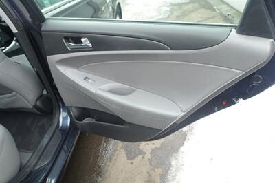 2013 Hyundai SONATA GLS - Photo 19 - Newark, NJ 07104