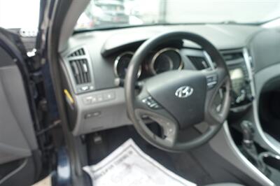 2013 Hyundai SONATA GLS - Photo 15 - Newark, NJ 07104