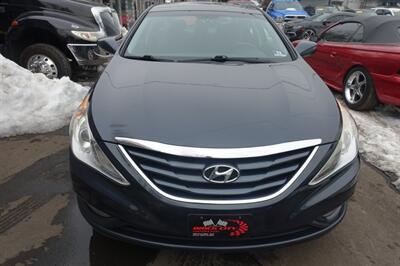 2013 Hyundai SONATA GLS - Photo 2 - Newark, NJ 07104