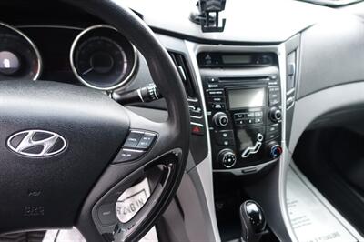 2013 Hyundai SONATA GLS   - Photo 25 - Newark, NJ 07104