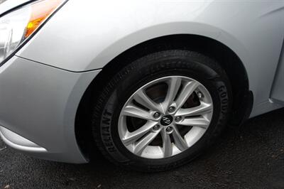 2013 Hyundai SONATA GLS   - Photo 21 - Newark, NJ 07104