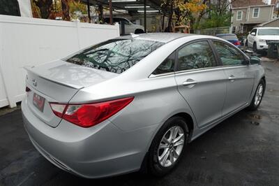 2013 Hyundai SONATA GLS   - Photo 8 - Newark, NJ 07104