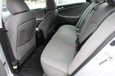 2013 Hyundai SONATA GLS   - Photo 12 - Newark, NJ 07104