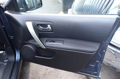 2015 Nissan Rogue Select S   - Photo 21 - Newark, NJ 07104