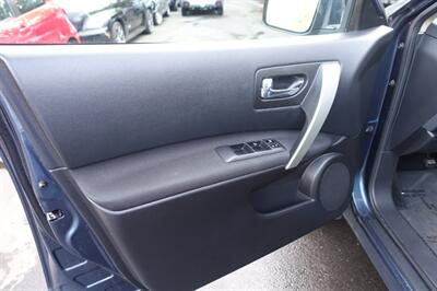 2015 Nissan Rogue Select S   - Photo 10 - Newark, NJ 07104