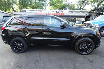 2017 Jeep Grand Cherokee Altitude   - Photo 4 - Newark, NJ 07104