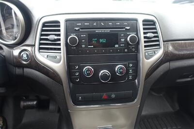2013 Jeep Grand Cherokee Laredo - Photo 18 - Newark, NJ 07104