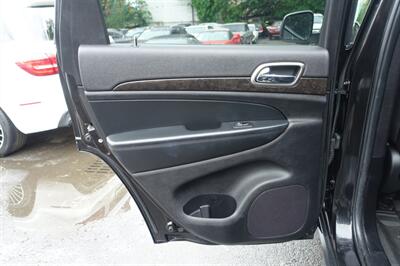 2013 Jeep Grand Cherokee Laredo - Photo 12 - Newark, NJ 07104