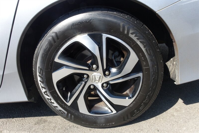 2016 Honda Accord LX photo 22