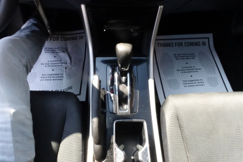 2016 Honda Accord LX photo 19