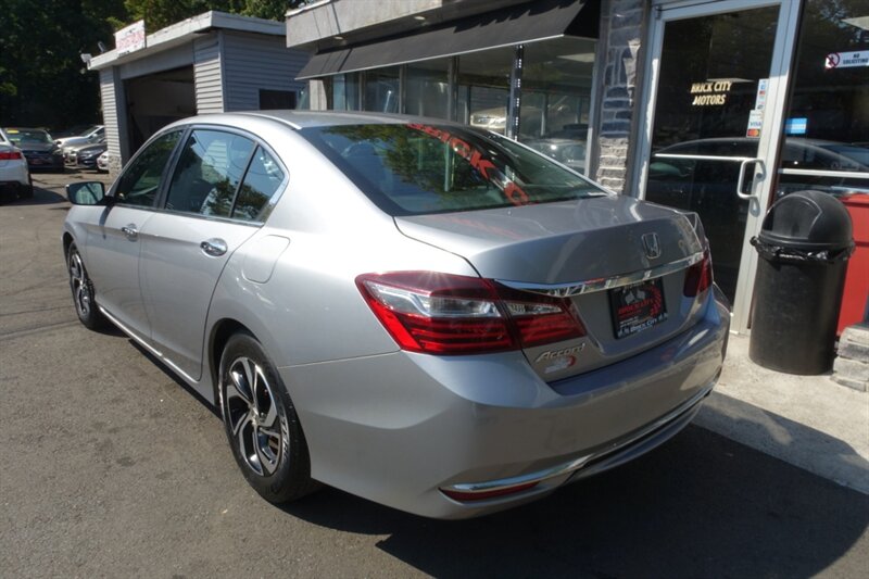2016 Honda Accord LX photo 6