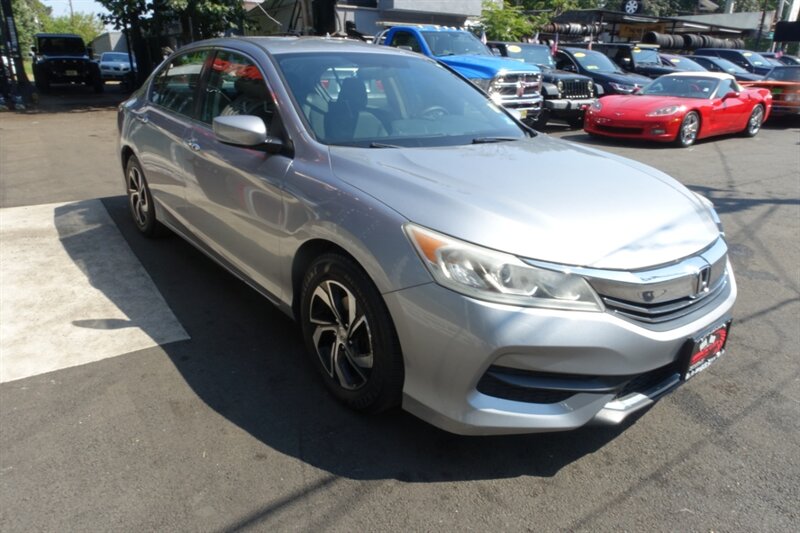2016 Honda Accord LX photo 3