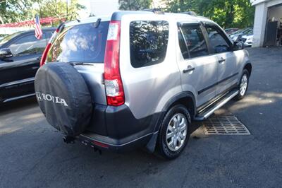 2006 Honda CR-V LX   - Photo 8 - Newark, NJ 07104