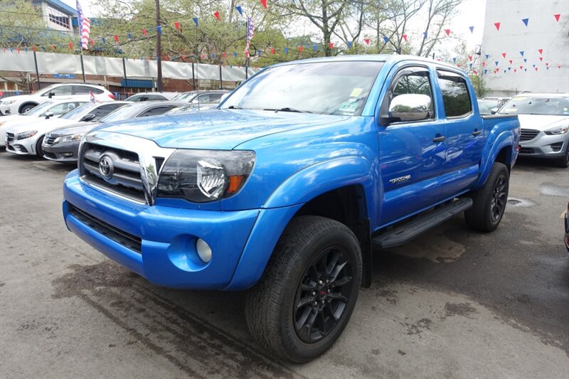 2010 Toyota Tacoma V6  