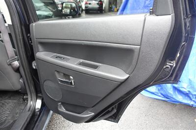 2009 Jeep Grand Cherokee Laredo - Photo 17 - Newark, NJ 07104
