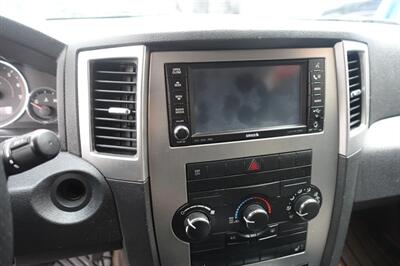 2009 Jeep Grand Cherokee Laredo - Photo 25 - Newark, NJ 07104