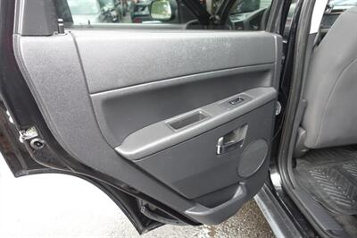 2009 Jeep Grand Cherokee Laredo - Photo 12 - Newark, NJ 07104