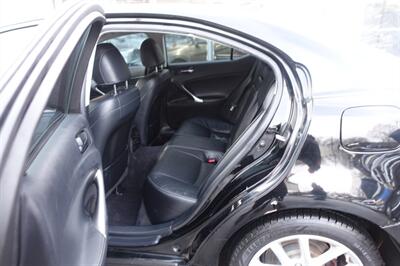 2011 Lexus IS   - Photo 11 - Newark, NJ 07104