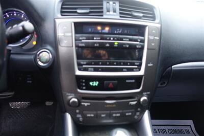 2011 Lexus IS   - Photo 19 - Newark, NJ 07104