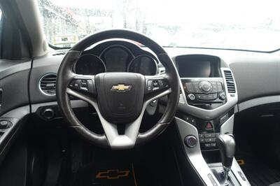2013 Chevrolet Cruze LS Auto   - Photo 13 - Newark, NJ 07104