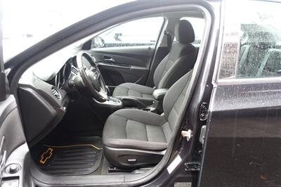2013 Chevrolet Cruze LS Auto   - Photo 9 - Newark, NJ 07104
