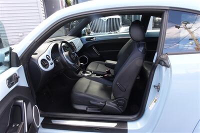 2014 Volkswagen Beetle-Classic 2.5L PZEV   - Photo 9 - Newark, NJ 07104