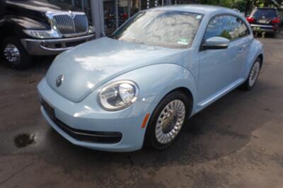 2014 Volkswagen Beetle-Classic 2.5L PZEV   - Photo 1 - Newark, NJ 07104
