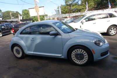 2014 Volkswagen Beetle-Classic 2.5L PZEV   - Photo 4 - Newark, NJ 07104