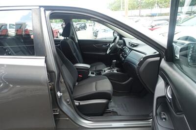 2017 Nissan Rogue S - Photo 14 - Newark, NJ 07104