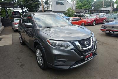 2017 Nissan Rogue S - Photo 3 - Newark, NJ 07104