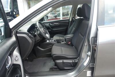 2017 Nissan Rogue S - Photo 9 - Newark, NJ 07104