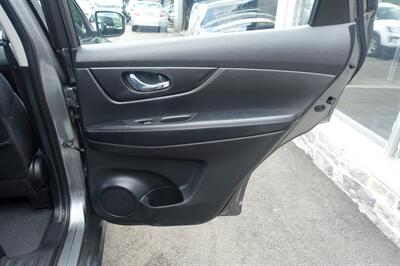 2017 Nissan Rogue S - Photo 17 - Newark, NJ 07104