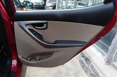 2015 Hyundai ELANTRA Limited   - Photo 17 - Newark, NJ 07104