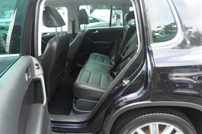 2011 Volkswagen Tiguan SE 4Motion   - Photo 11 - Newark, NJ 07104