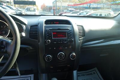 2011 Kia Sorento LX   - Photo 19 - Newark, NJ 07104