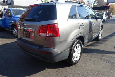 2011 Kia Sorento LX   - Photo 5 - Newark, NJ 07104