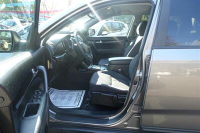 2011 Kia Sorento LX   - Photo 9 - Newark, NJ 07104