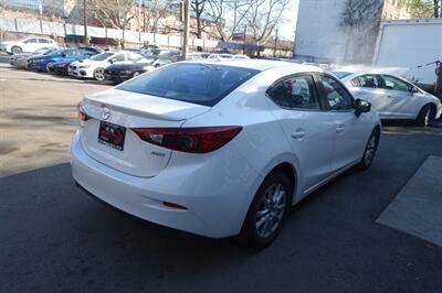 2014 Mazda Mazda3 i Touring - Photo 5 - Newark, NJ 07104