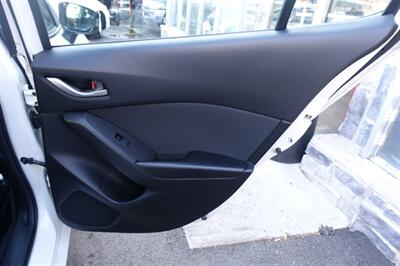 2014 Mazda Mazda3 i Touring - Photo 17 - Newark, NJ 07104