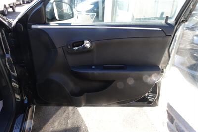 2010 Chevrolet Malibu LT   - Photo 15 - Newark, NJ 07104