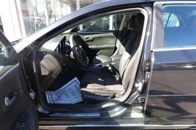 2010 Chevrolet Malibu LT   - Photo 9 - Newark, NJ 07104