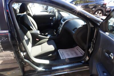 2010 Chevrolet Malibu LT   - Photo 14 - Newark, NJ 07104