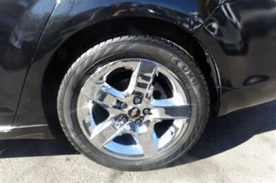 2010 Chevrolet Malibu LT   - Photo 22 - Newark, NJ 07104